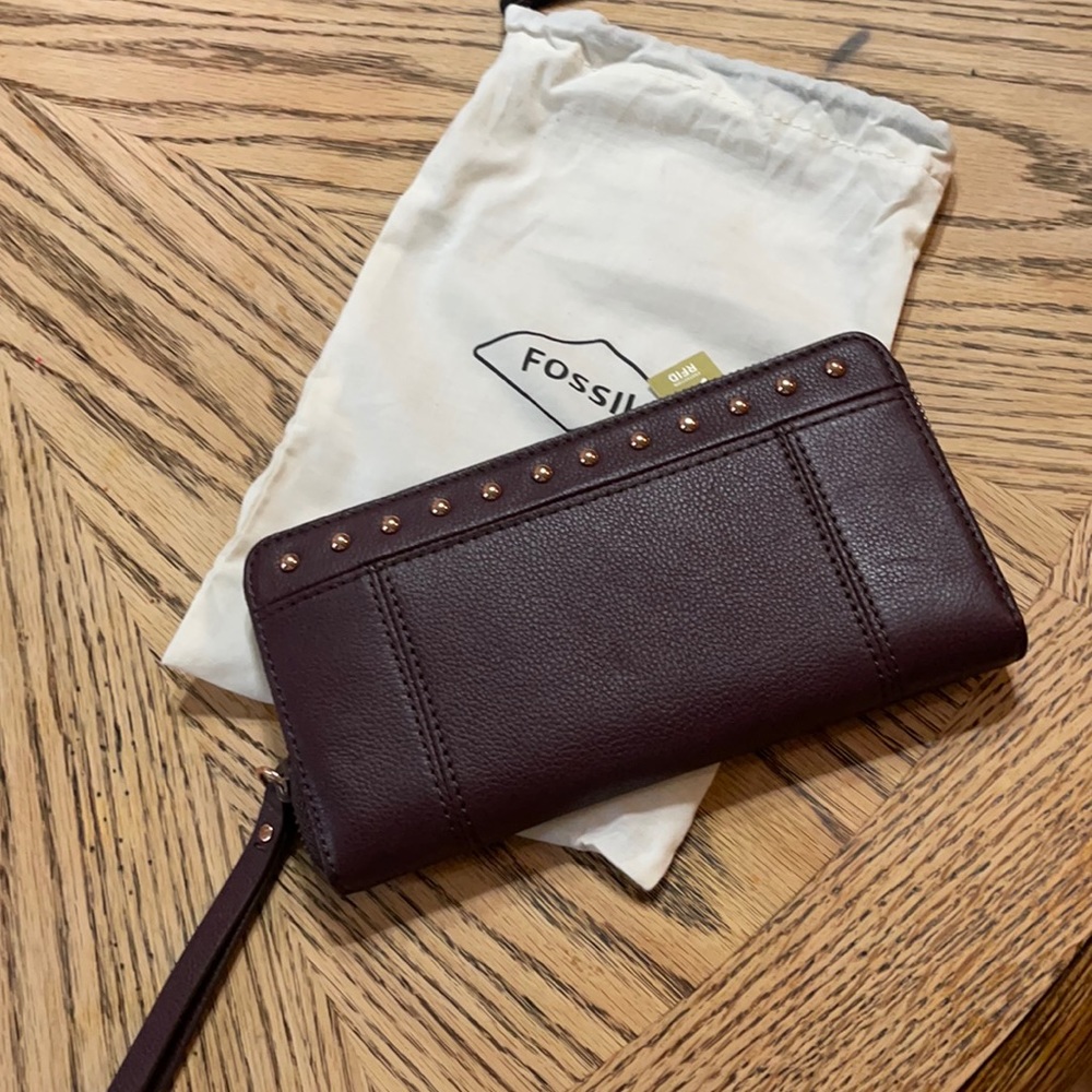 Wristlet wallet